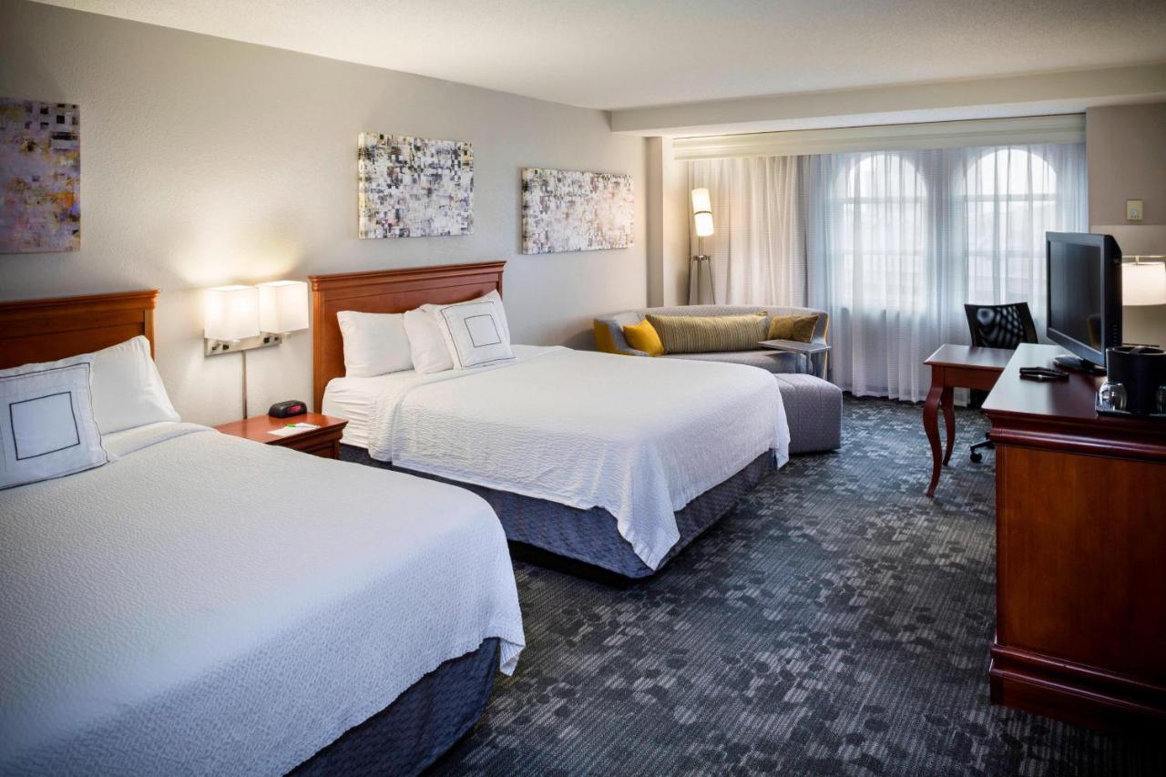 Hotel Courtyard By Marriott Norfolk Downtown Exterior foto