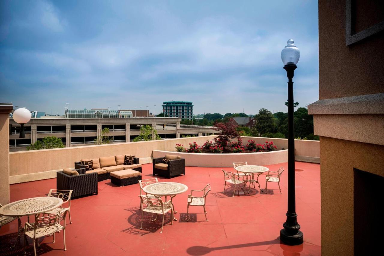 Hotel Courtyard By Marriott Norfolk Downtown Exterior foto